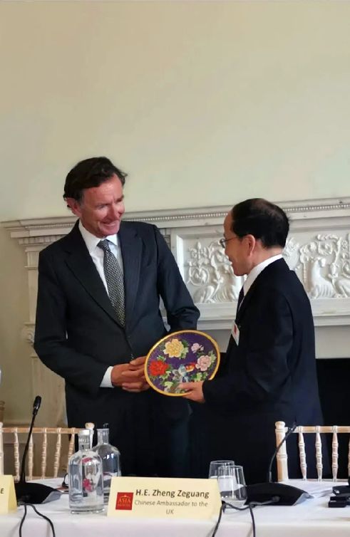 欧美同学会代表团赴英国访问取得积极成果