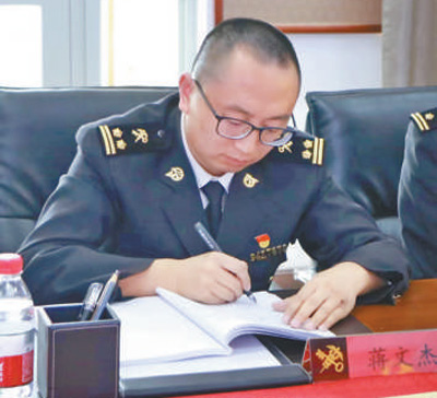 当好让党放心、让人民满意的国门卫士（守望·特别策划）