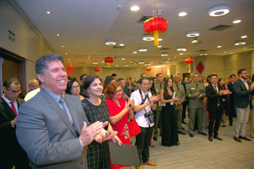 当地时间9月26日，中国驻累西腓总领事馆举办庆祝中华人民共和国成立74周年招待会。中国驻累西腓总领馆供图