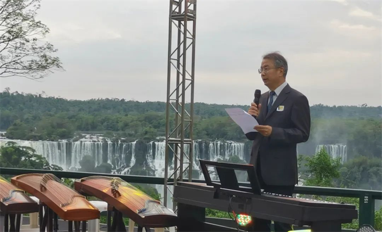 中国驻巴西大使馆公使李永忠出席活动并致辞。中国驻圣保罗总领馆供图