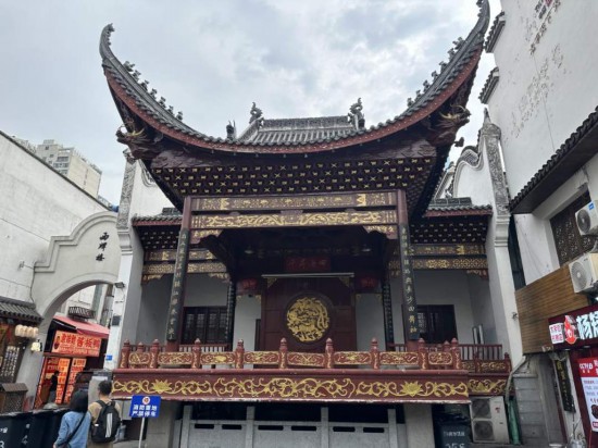 　　10月25日，长沙太平老街一角。（本报记者 刘书文摄）