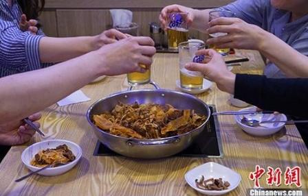 “华流”逆袭，这些中国元素最近为何在韩国爆火？｜世界观